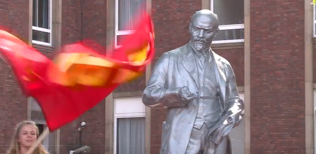 W Niemczech stanął pomnik Lenina. „Myśliciel i bojownik o demokrację” [WIDEO]