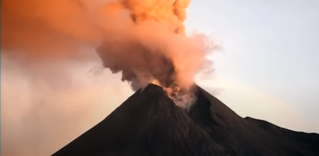 Indonezja - wulkan Merapi znowu aktywny