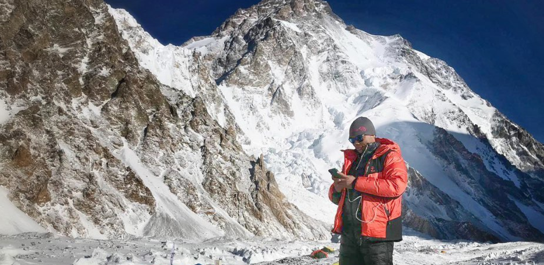 Weszli na K2 zimą, są krytykowani. Bielecki mówi o DOPINGU