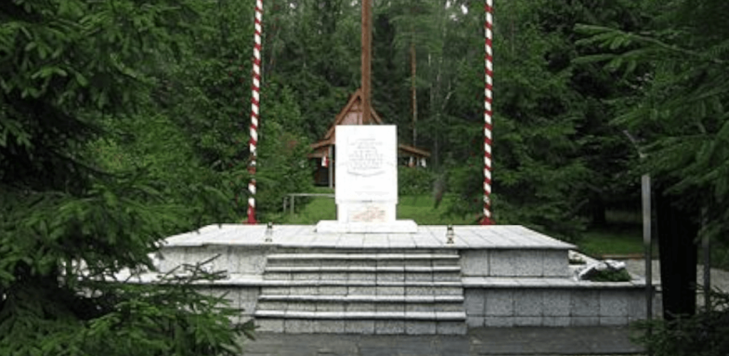 KL Soldau i masowy grób - Pomnik ku czci pomordowanych w lesie Białuckim