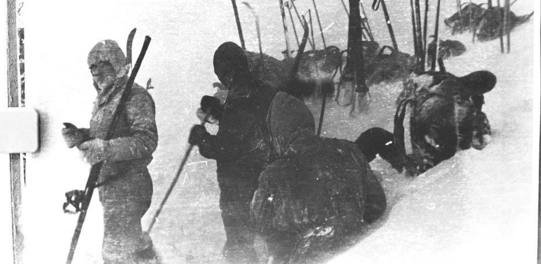 Polski raper chce udowodnić, iż Ziemia jest płaska. "Grawitacja nie istnieje"