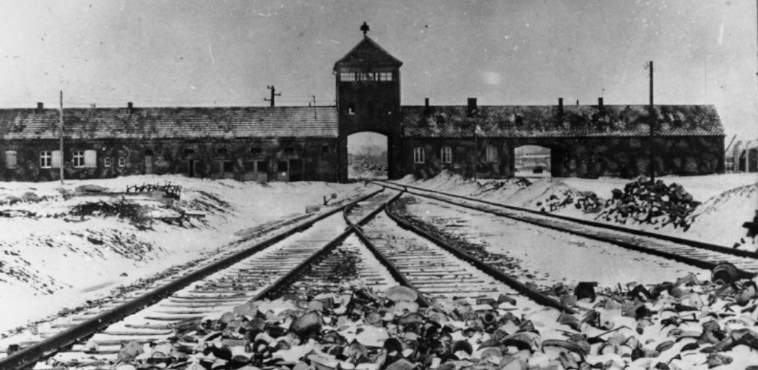 Boże Narodzenie i wigilia w Auschwitz. Jak więźniowie obchodzili święta?