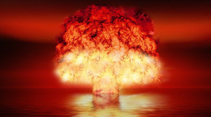 Bomba atomowa Little Boy - gdy zamiast w Hiroshimie wybuchła w Warszawie?