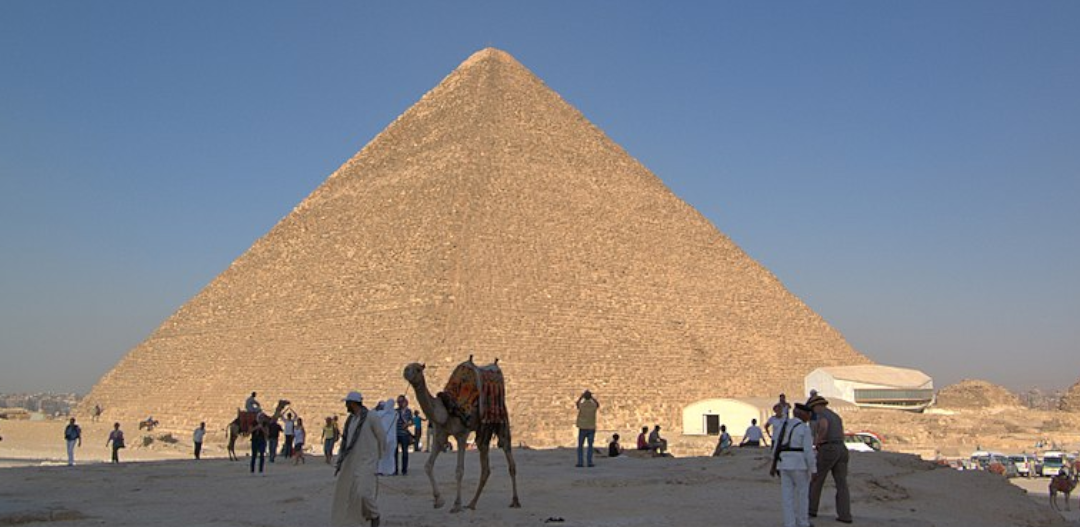 Piramida Cheopsa i nowe odkrycie. Wielka Piramida odkrywa swoje kolejne tajemnice. Naukowcy odnajdą ukryte komnaty?
