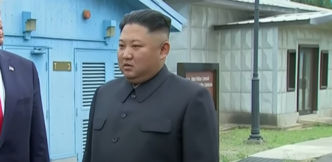 Korea Północna wystrzeliła „niezidentyfikowany pocisk”. Kim Dzong Un wywoła wojnę?