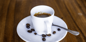 Kawa i jej wpływ na zdrowie. Z czym nie wolno łączyć kawy?
