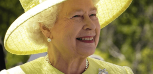 Królowa Elżbieta II i jej ulubione jedzenie. Dieta królowej to sposób na długowieczność?